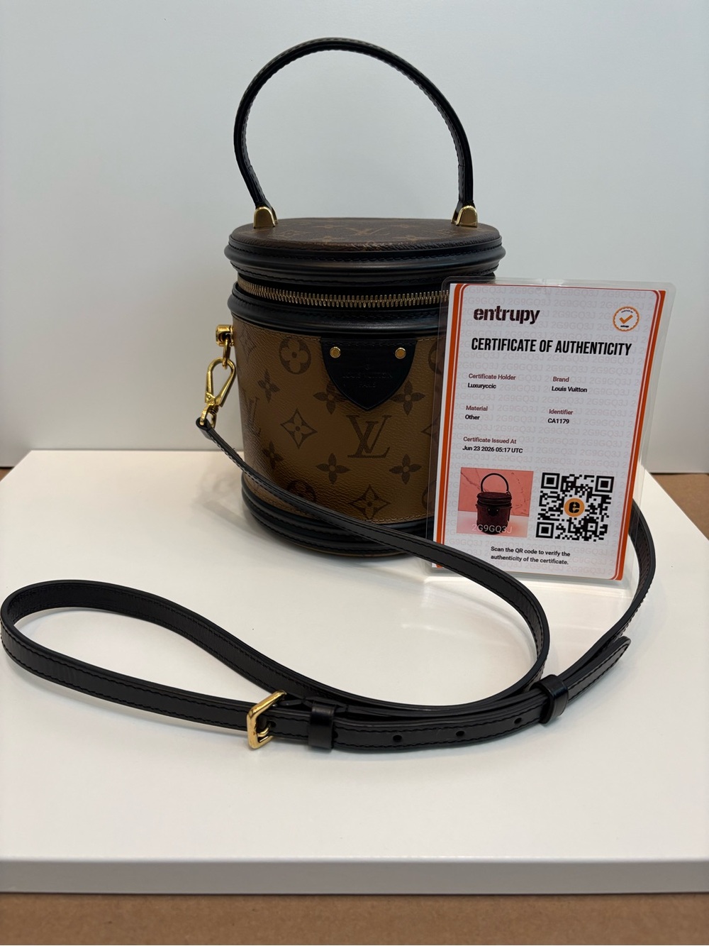 ❤️Louis Vuitton - Cannes bucket bag - Reverse/Monogram❤️